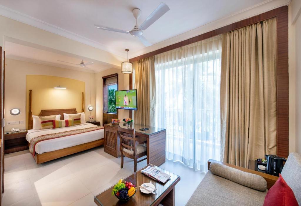 Sea Breeze Max Resort & Spa Madgaon Esterno foto
