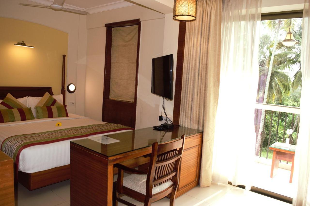 Sea Breeze Max Resort & Spa Madgaon Esterno foto